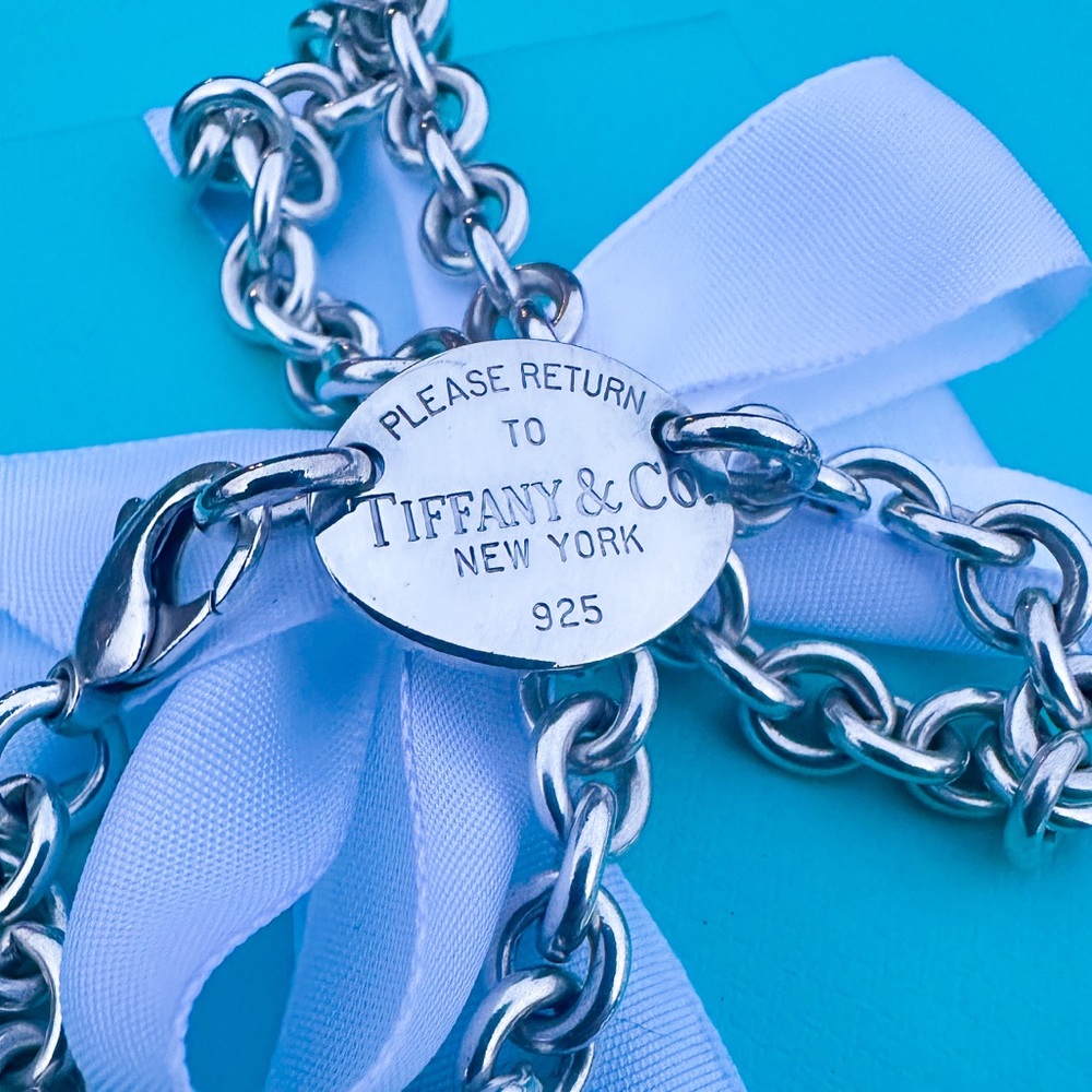 Tiffany & Co. Please Return to Tiffany Oval Tag Necklace in Sterling Silver